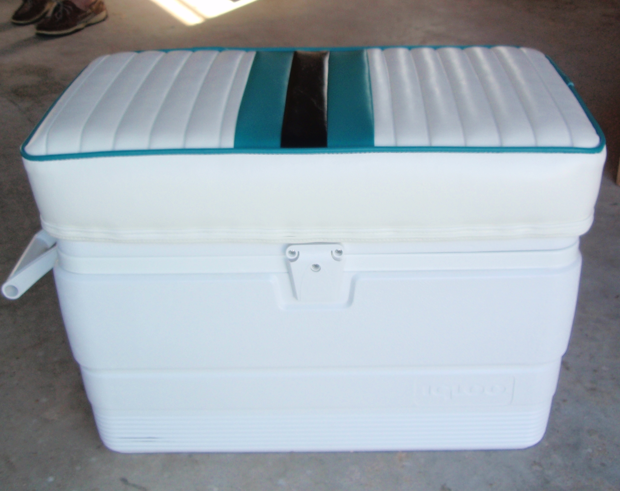 igloo 94 qt marine cooler cushion